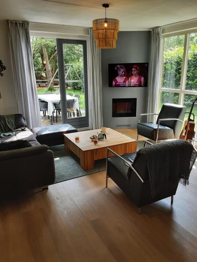 Rumah Senang Wellness Met Hottub En Tuin Ewijk Exterior foto