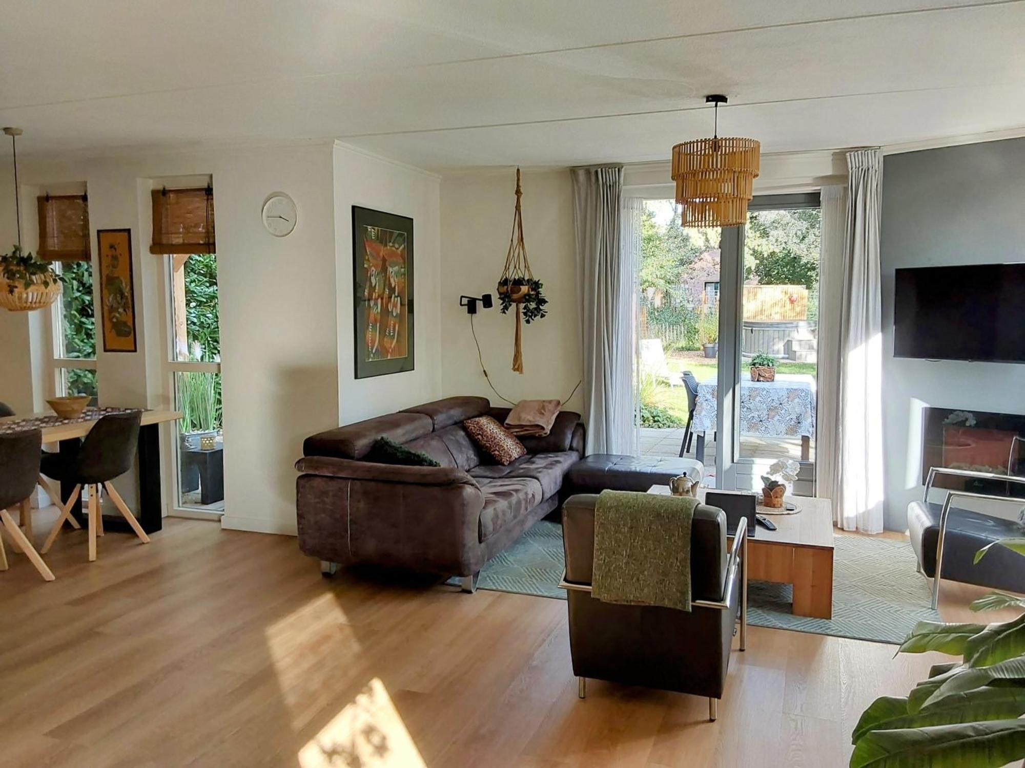 Rumah Senang Wellness Met Hottub En Tuin Ewijk Exterior foto